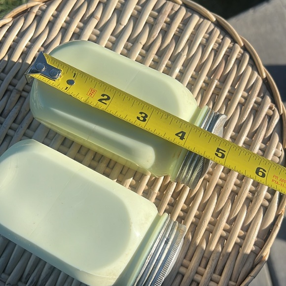 1930 McKee Glass Co, Seville Sugar Flour Shaker Set Custard Yellow Uranium Glass - Picture 6 of 13